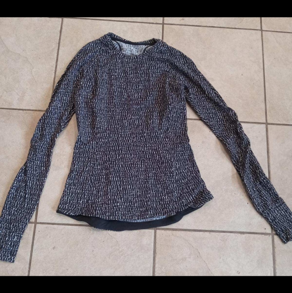 Lululemon long-sleeved top